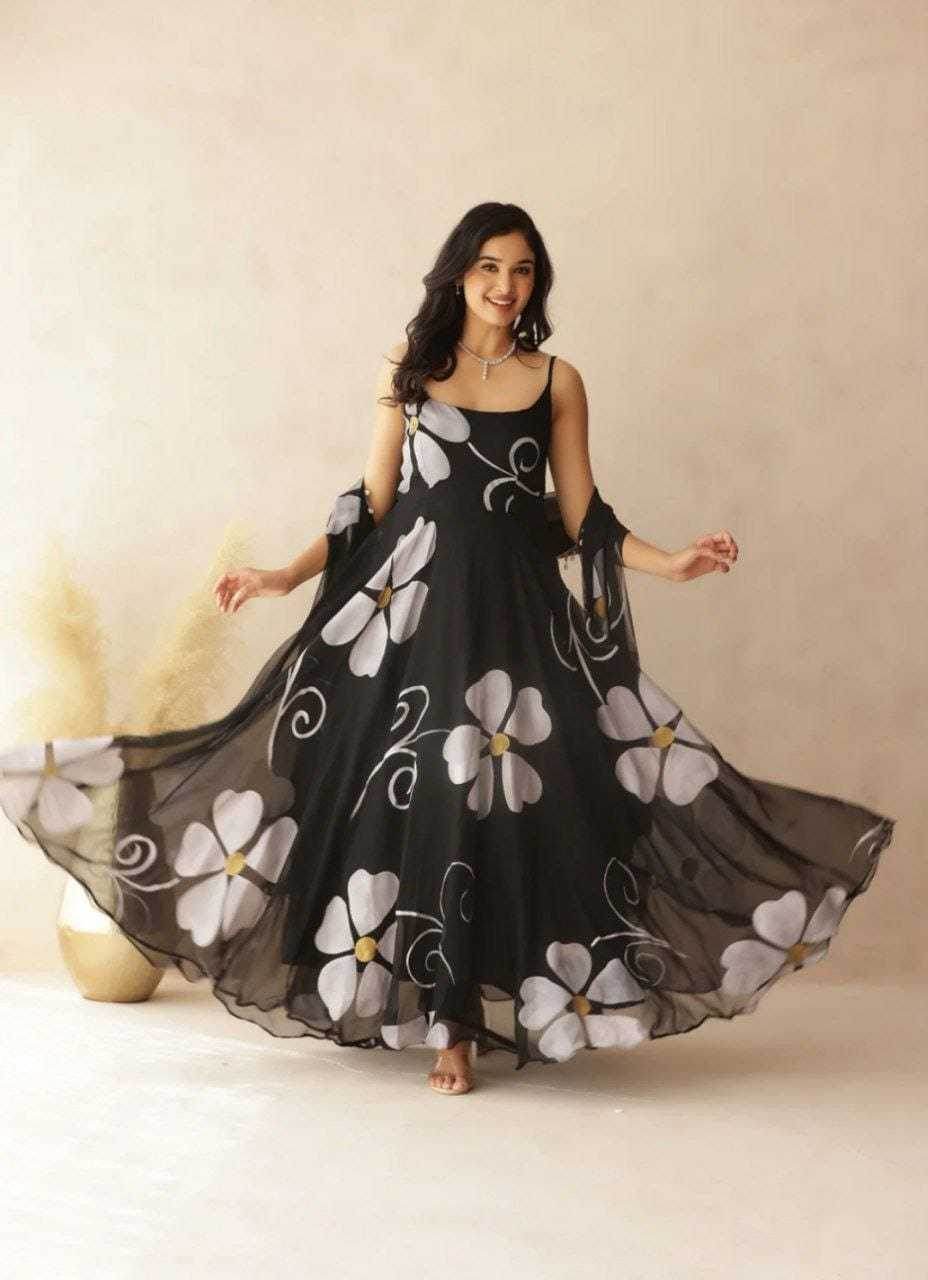 Georgette Printed Black Gown - MYLUXURY LANE ENTERPRISE